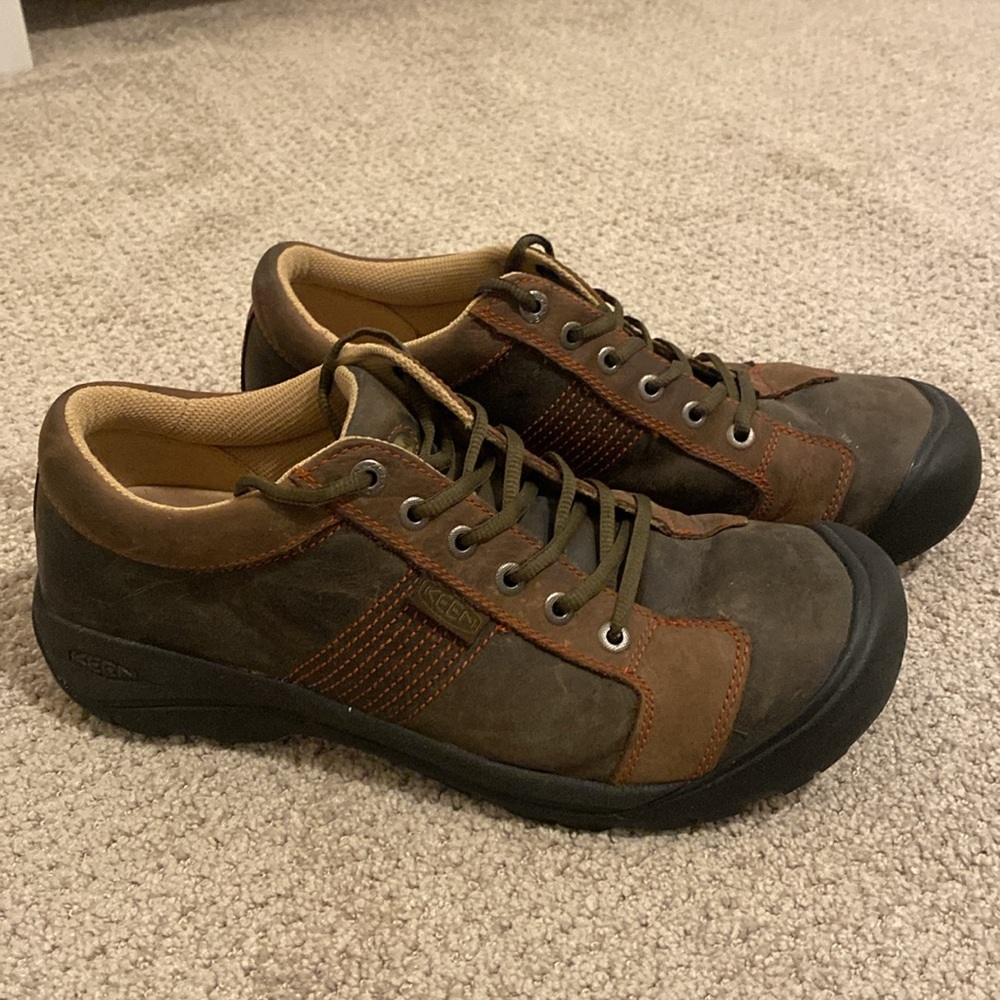 KEEN Austin Leather Oxford Shoes